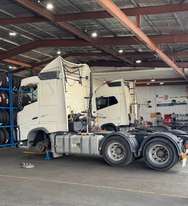 truck tyre puncture repair rocklea